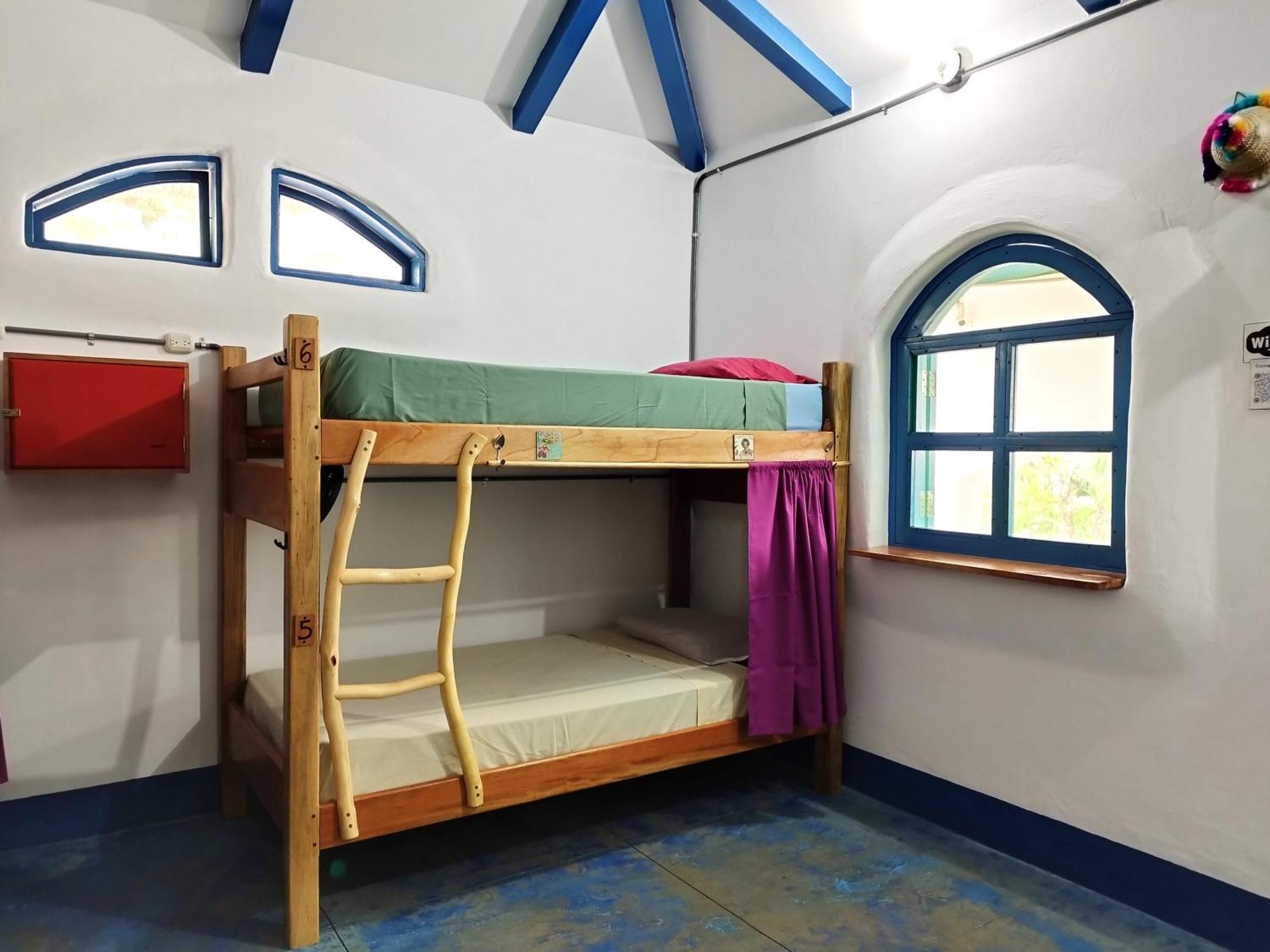 La Urraca Loca Hostel Balgue エクステリア 写真